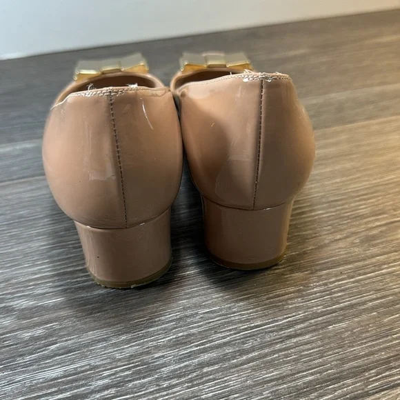 LK Bennett Beige Heels with Gold Bow - Picture 7 of 9